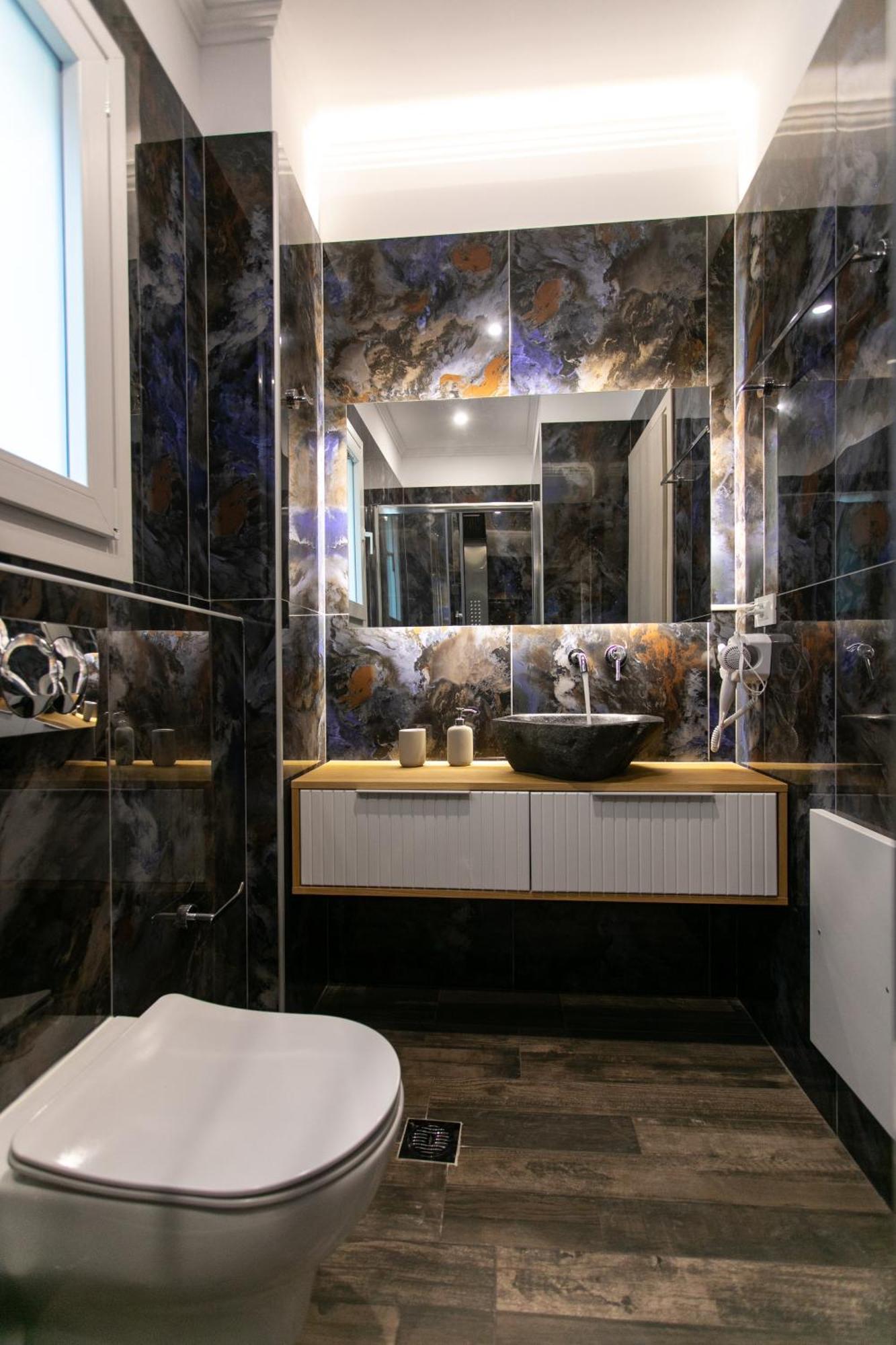 Elais Luxury *